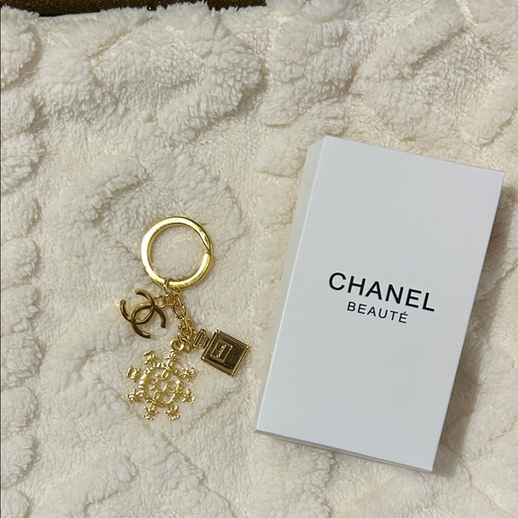 Unbranded Accessories - CHANEL Fashion Gold Key/ Charm Accessory